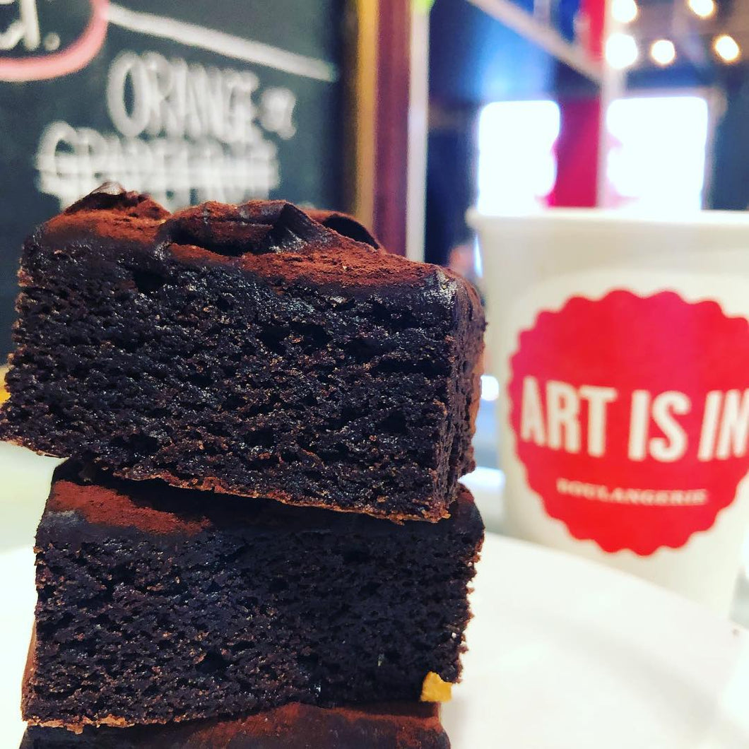Every batch of our rich dark chocolate brownies are made 12 shots of espresso, chunks of 64% chocolate  topped with  chocolate ganache and cocoa powder. They are decadent and delicious.   
